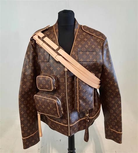 louis vuitton jas heren prijs|louis vuitton bomber jacket.